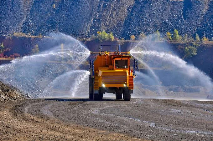What Is a Mine Dust Suppression System?